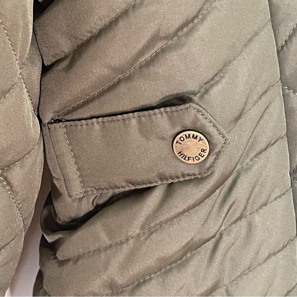Tommy Hilfiger | Olive Green Stand Collar Puffer Jacket | XL - Picture 10 of 14